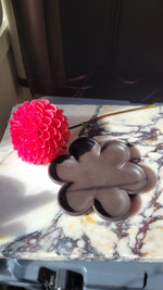 Load image into Gallery viewer, Object #13 - Small Flower Dish
